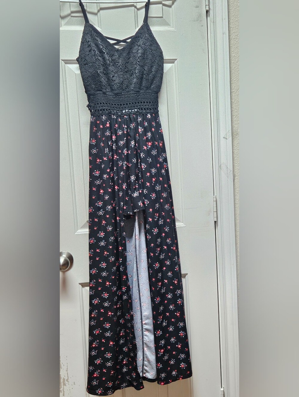 No Boundaries Floral Lace-Top Black High-Low Jumpsuit Sz. Small